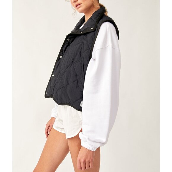 🆕 FP MOVEMENT Quinn Quilted Puffer Vest / Black - Picture 3 of 9